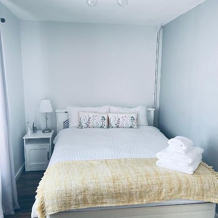 Small Doble, Shared House Filton Εξωτερικό φωτογραφία
