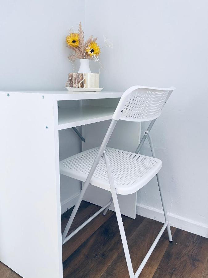 Small Doble, Shared House Filton Εξωτερικό φωτογραφία